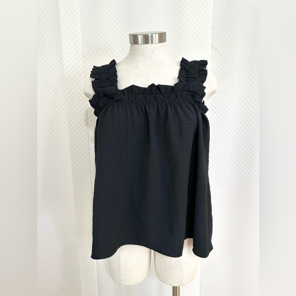 Black ruffle blouse | Size XL